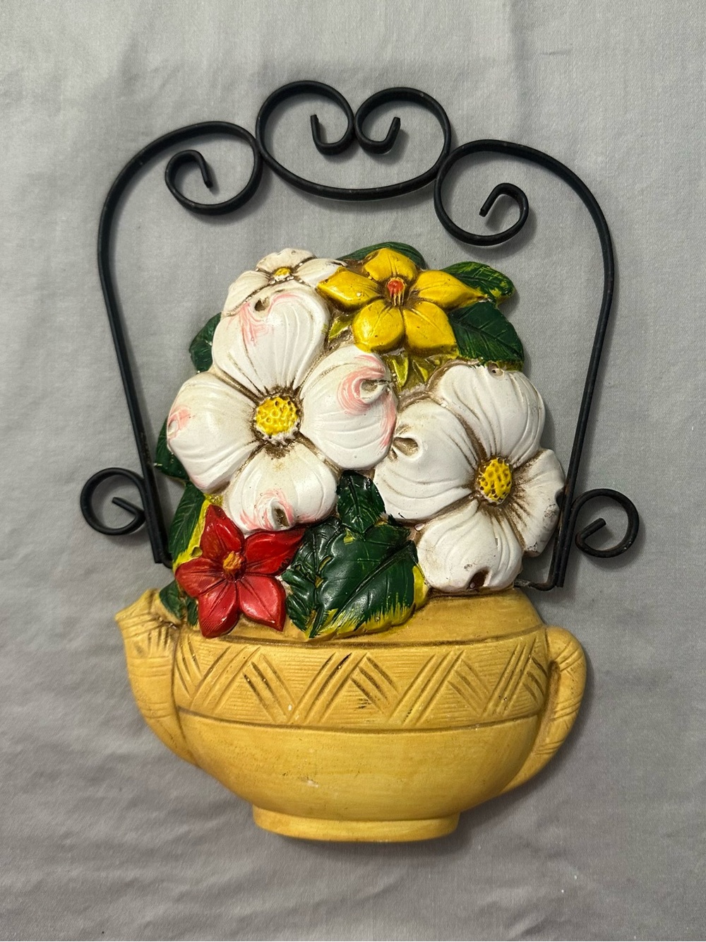 Vtg Decorama Japan Ceramic Teapot Wall Plaque Floral Wrought Iron Frame EA-58